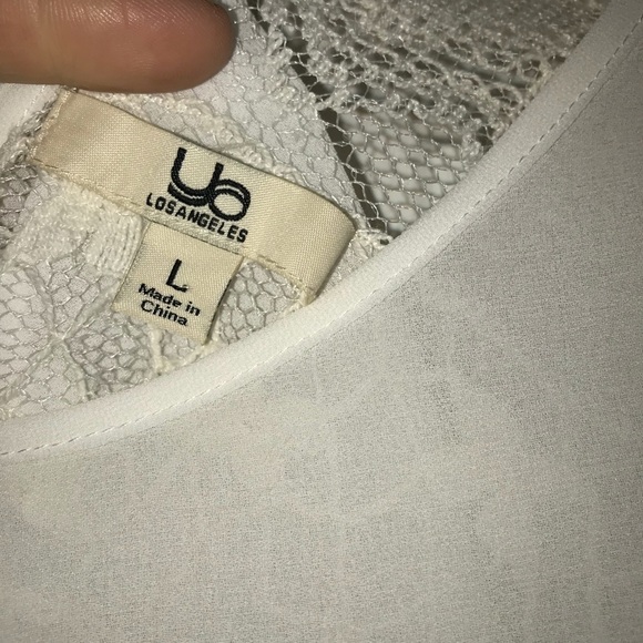 EUC Silk Blend Sheer Bow and lace back shirt Sz. L - Picture 3 of 4